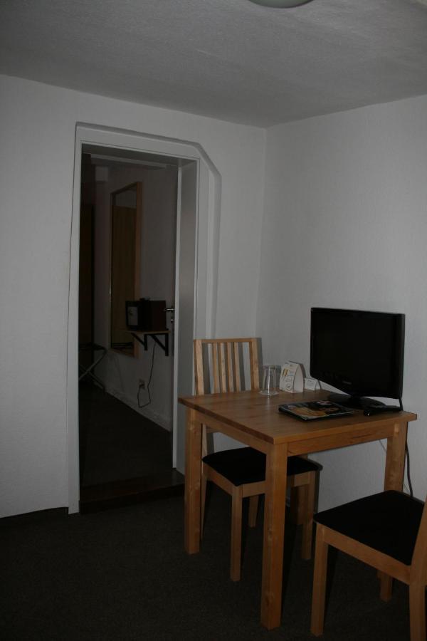 Pension-Ristorante Ventura Ehemals Reinhards Pension Hornburg  Szoba fotó