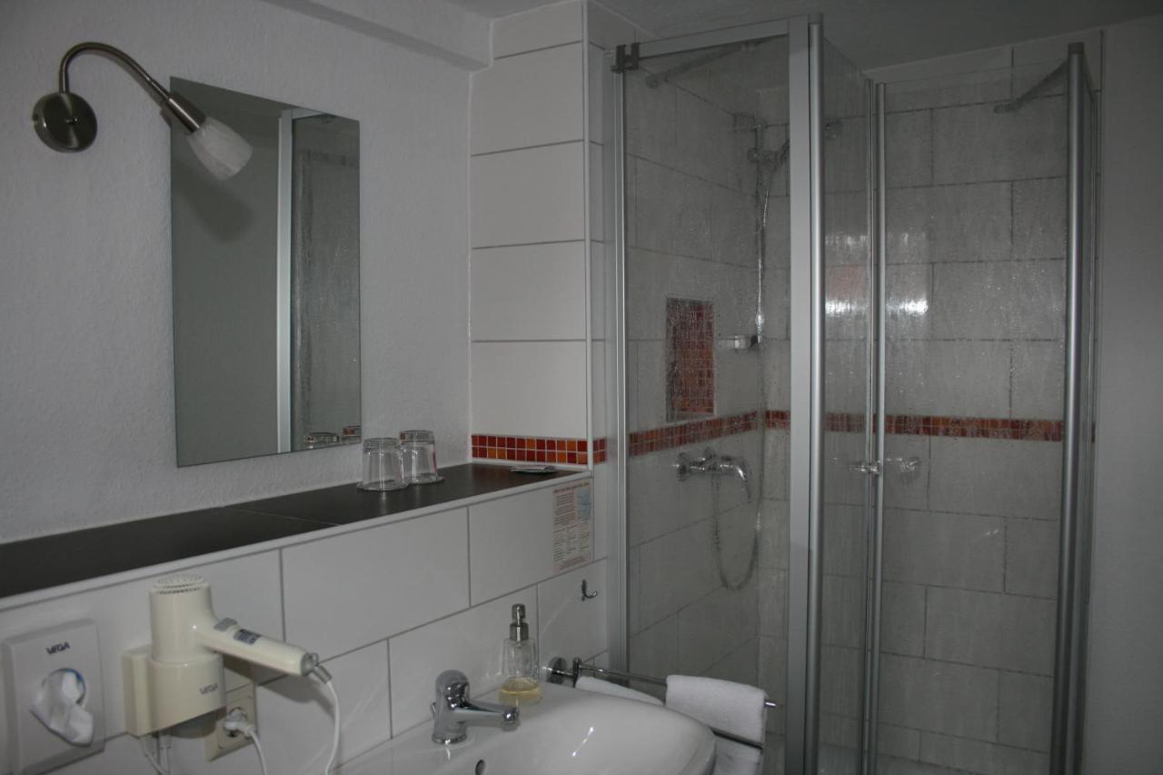 Pension-Ristorante Ventura Ehemals Reinhards Pension Hornburg  Szoba fotó